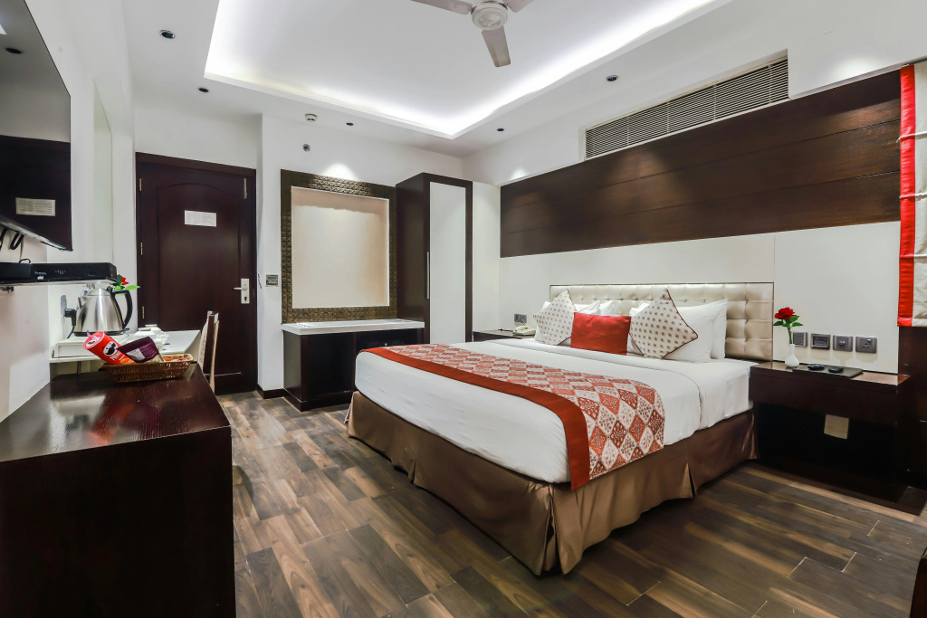 Hotel Grand Godwin -Near Connaught Place, New Delhi- Free Airport Pick-Up
