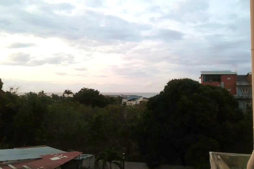 Apartment with One Bedroom in Sainte-Clotilde, with Wonderful Sea View, Furnished Balcony And Wifi - 40 Km From the Beach