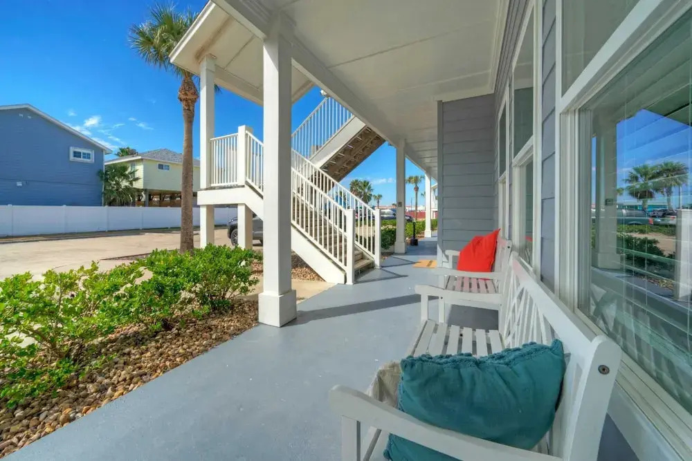 Sleeps 12 w/ Pool + Short Walk to Beach Costa Bahia Dual Retreat