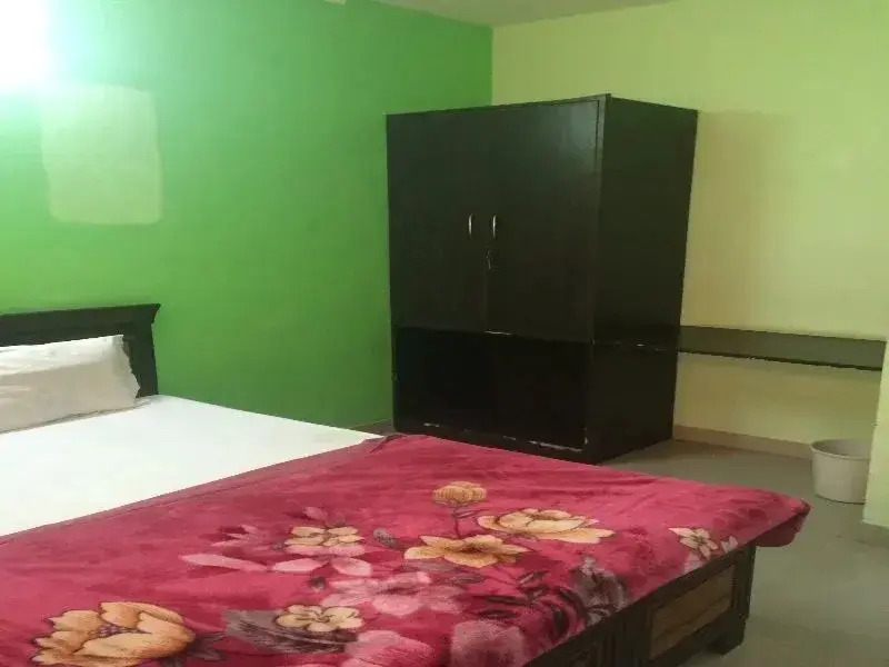 Hotel Vertu IGI Delhi Airport By OPO,Free Airport Pickup & Drop