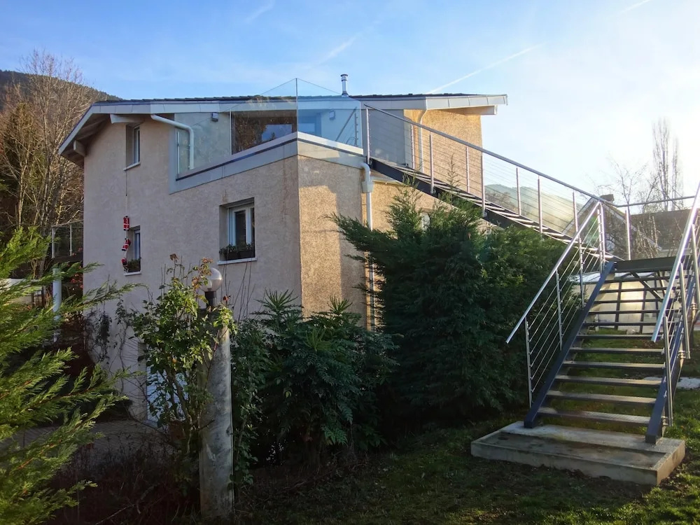 Apartment With 2 Bedrooms in Collonges-sous-salève, With Wonderful Mountain View, Shared Pool, Enclosed Garden - 5 km From the Slopes