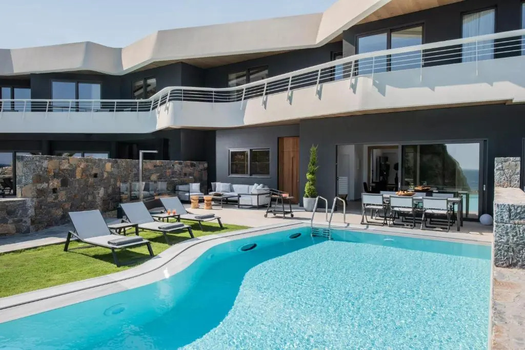 Made By The Sea Villas 9 BDRM