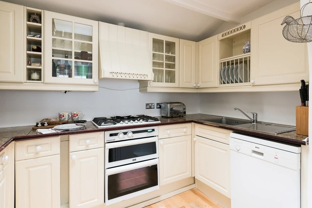 Gorgeous 2BR Mews House Next to Hyde Park