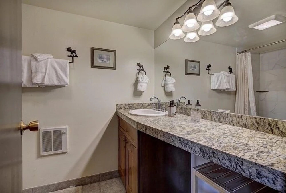 Updated 2Br Plus Loft Condo on Shuttle Route! Sleeps 8 & Kids Ski Free by RedAwning