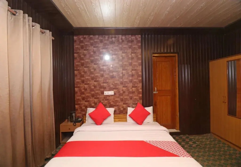 Hotel Poshwan by OYO