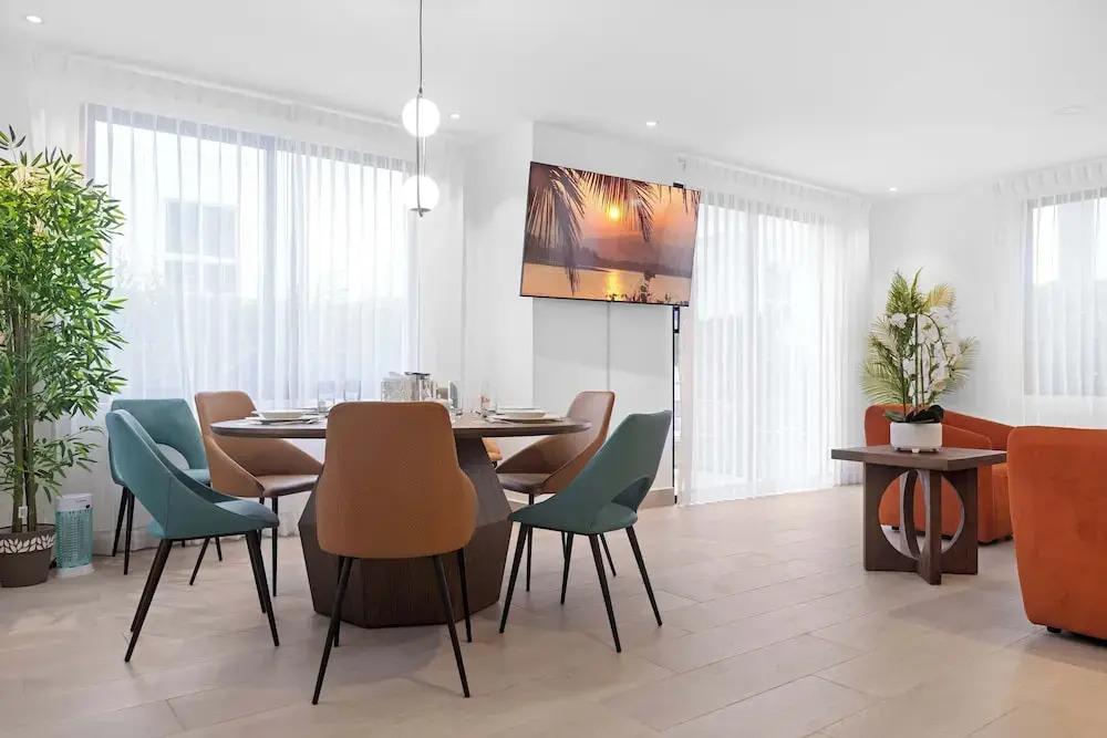 Stylish 3BR Villa by Vistacana Rentals