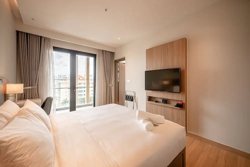 Bluesky Zenity Luxury Vacation