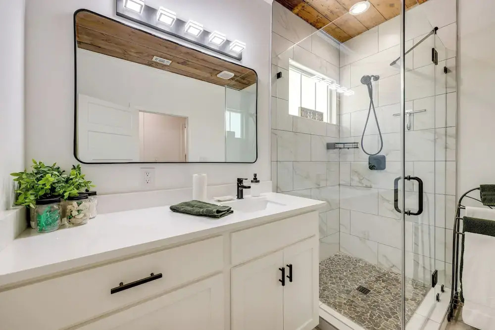 1 Mi to Landa Park: New Braunfels Home w/ Patio!