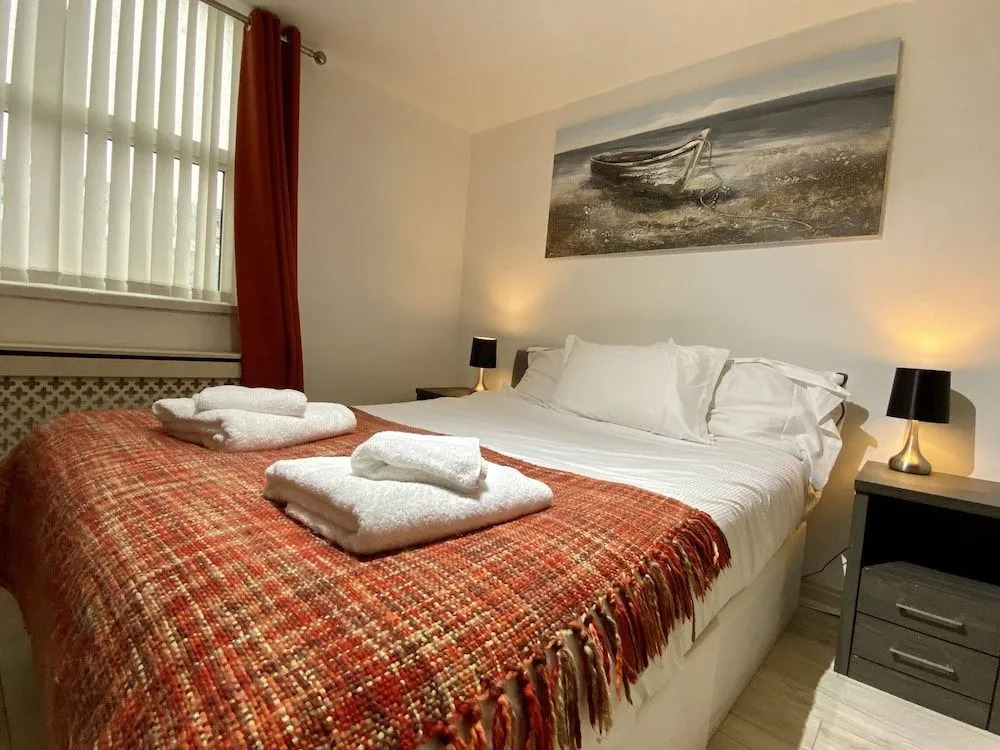 Simpson Beach View Apartments by Blackpool Service Apartments