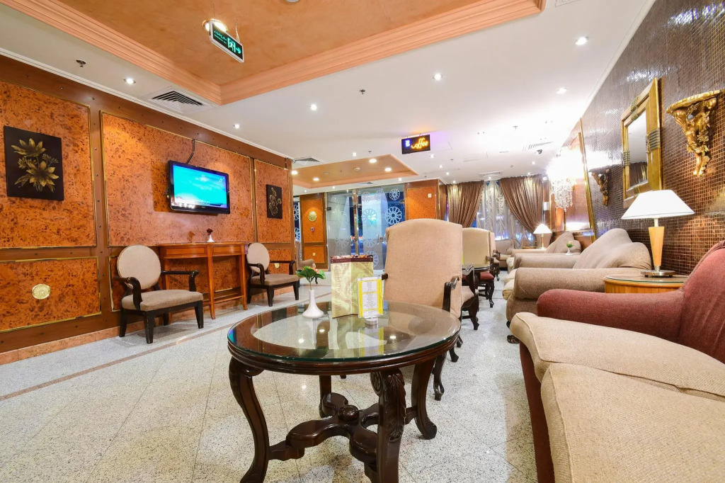 Al Ansar Palace Golden Tulip Hotel