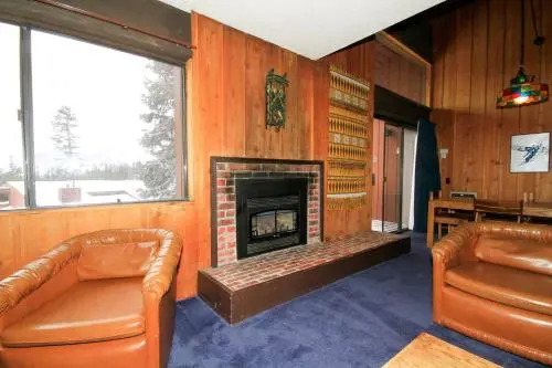 Mammoth Ski Racquet Club 129