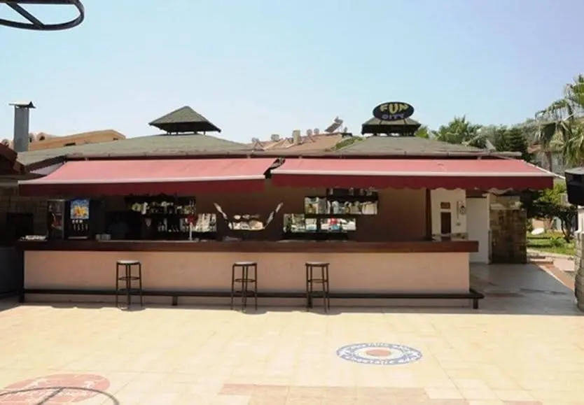 Club Caprice Suites