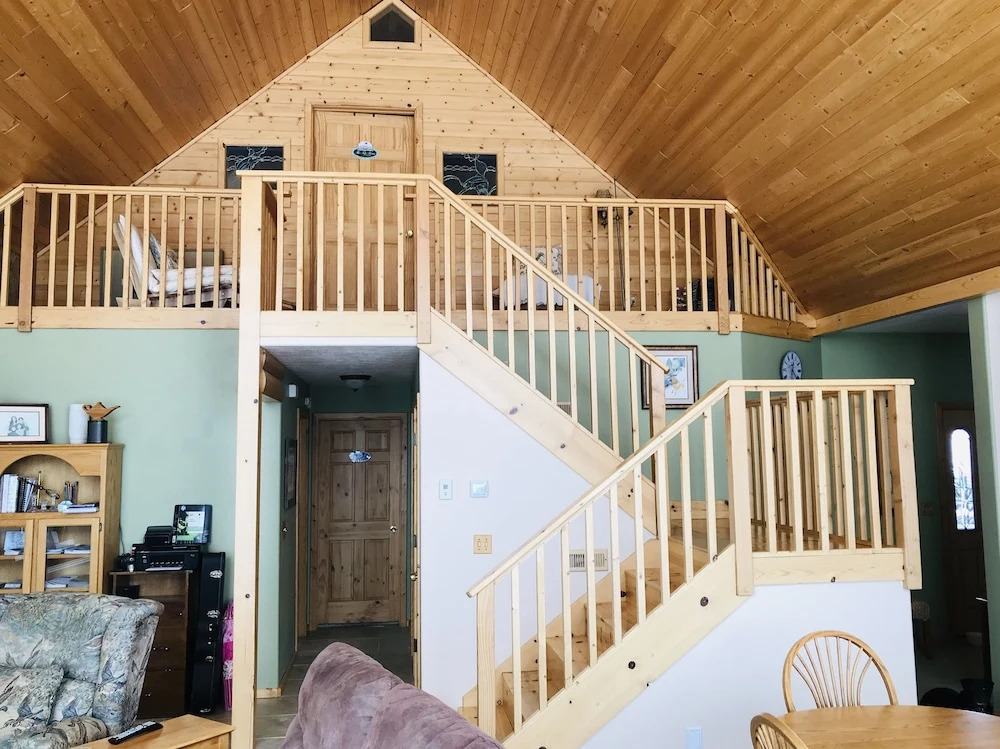 Cozy Cove Inn