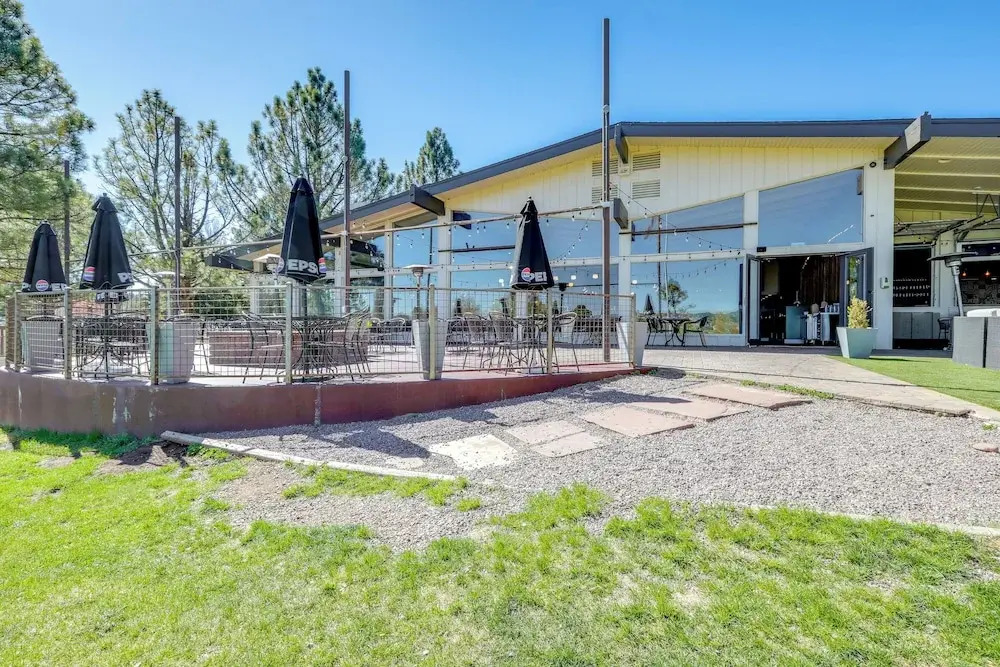 Townhome Near Dtwn Flagstaff: Grill, Golf & Relax!