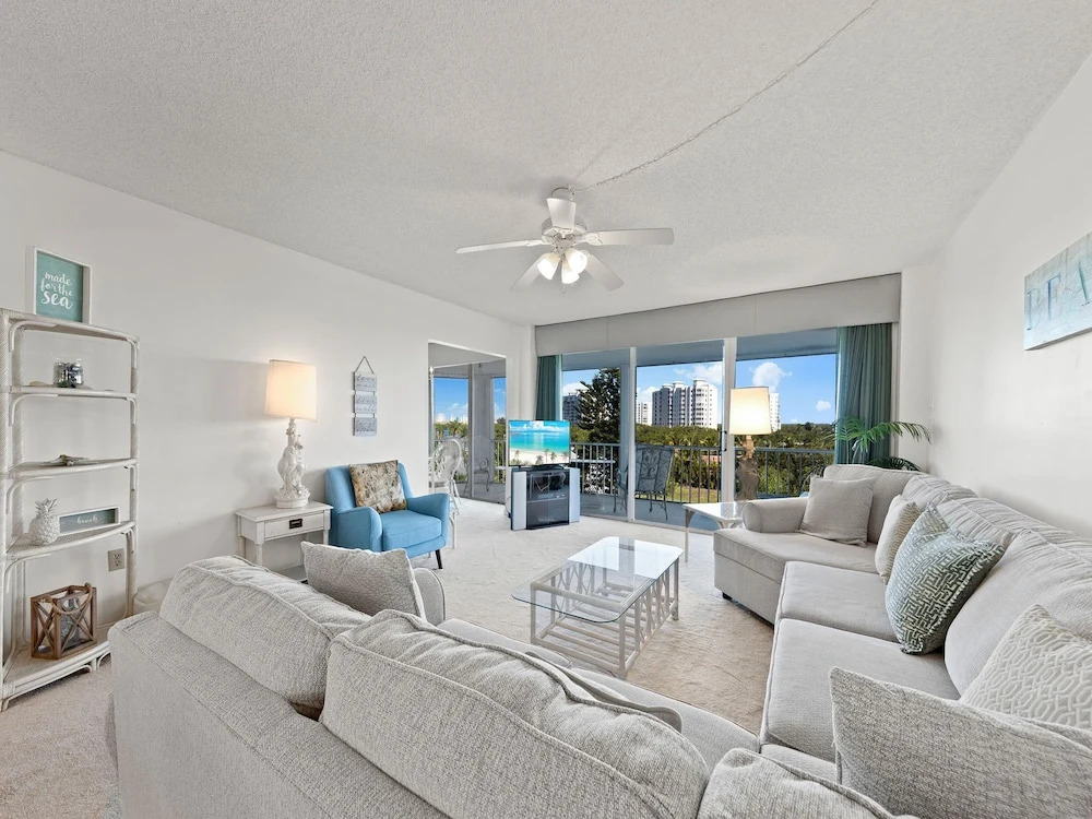 Marina Towers 406