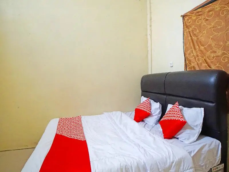 SPOT ON 90435 Rohana Homestay Syariah