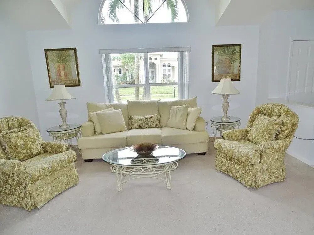 Hickory Private Home #57444 4 Bedrooms 2 Bathrooms Home