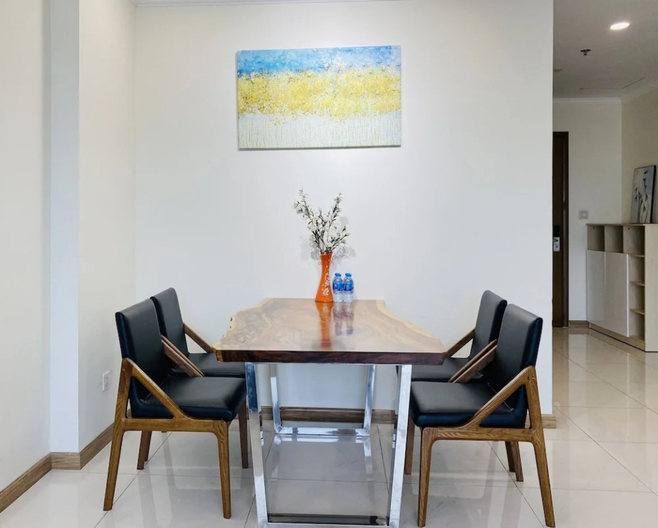 Landmark Apartment in Vinhomes Central Park