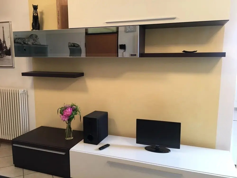 Iris Apartment