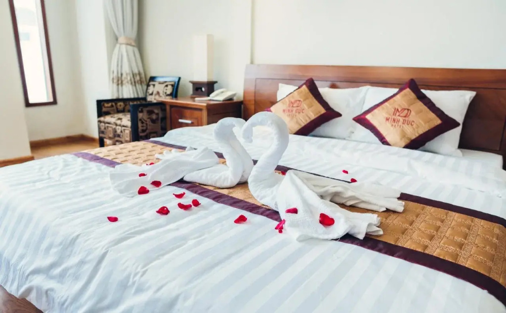 Minh Đức Green Hotel Tuần Châu