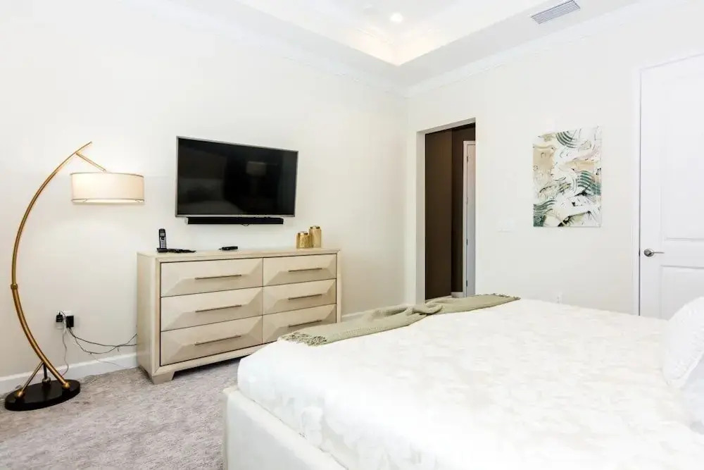 Top Deluxe Apartment at Storey Lake Sl4751-402