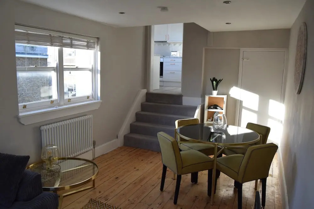 2 Bedroom Brixton Flat Near Train Station