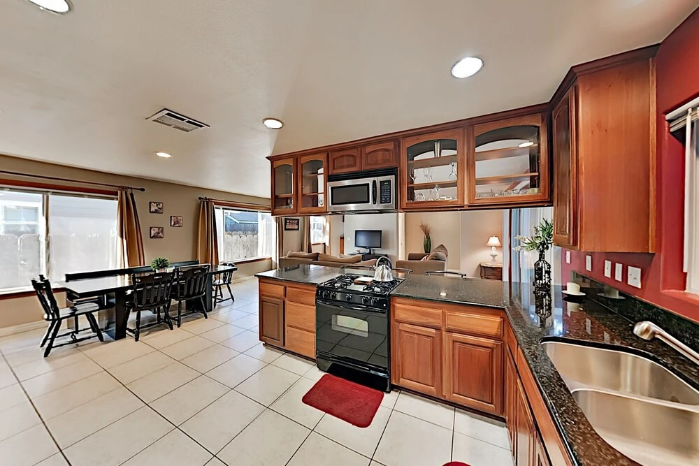 1929oaks 3 Bedroom Home