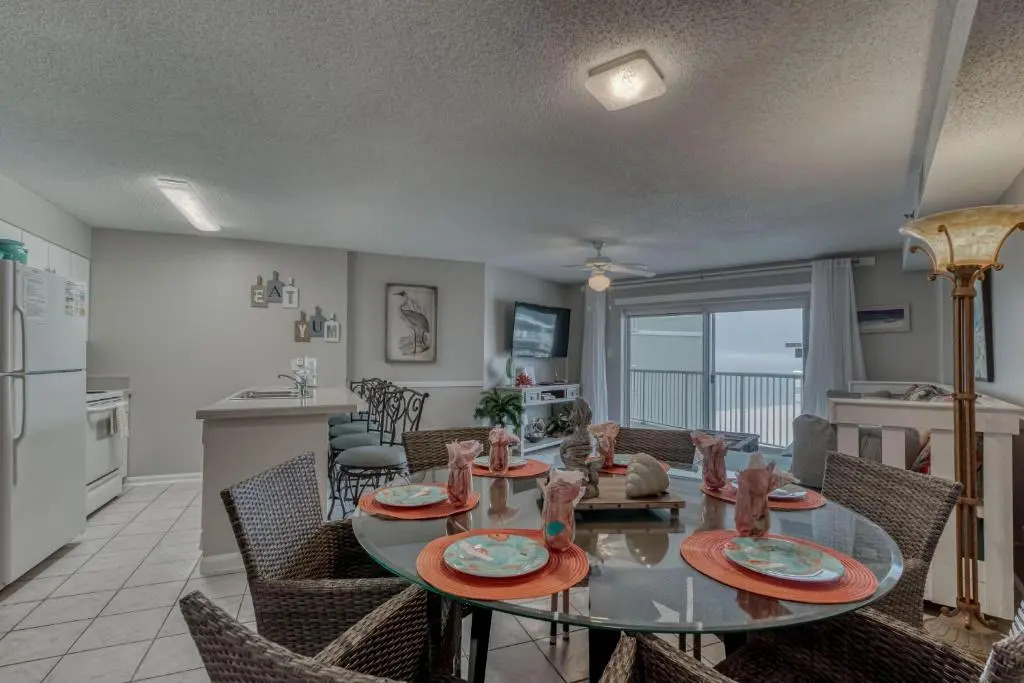 Tradewinds 906
