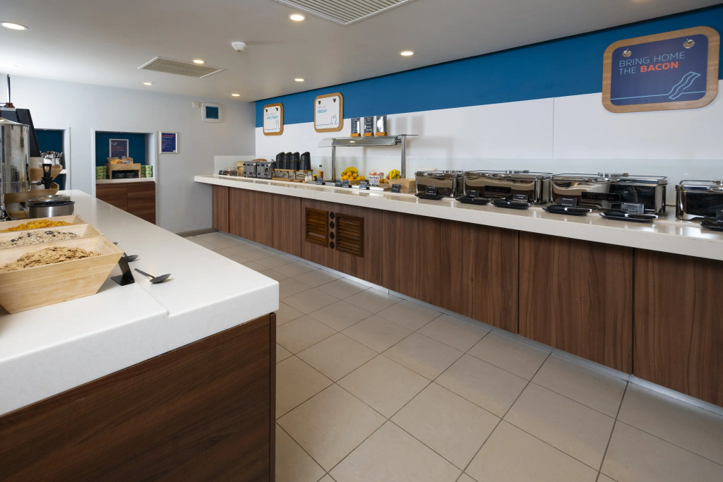 Holiday Inn Express Taunton East by IHG