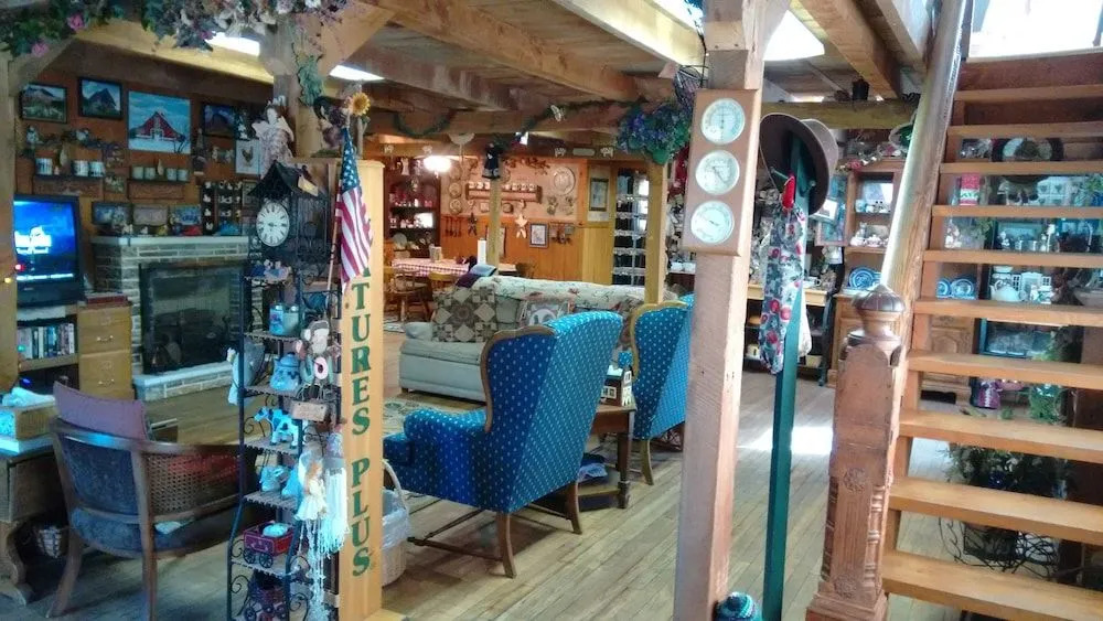 Kennedys Red Barn Inn