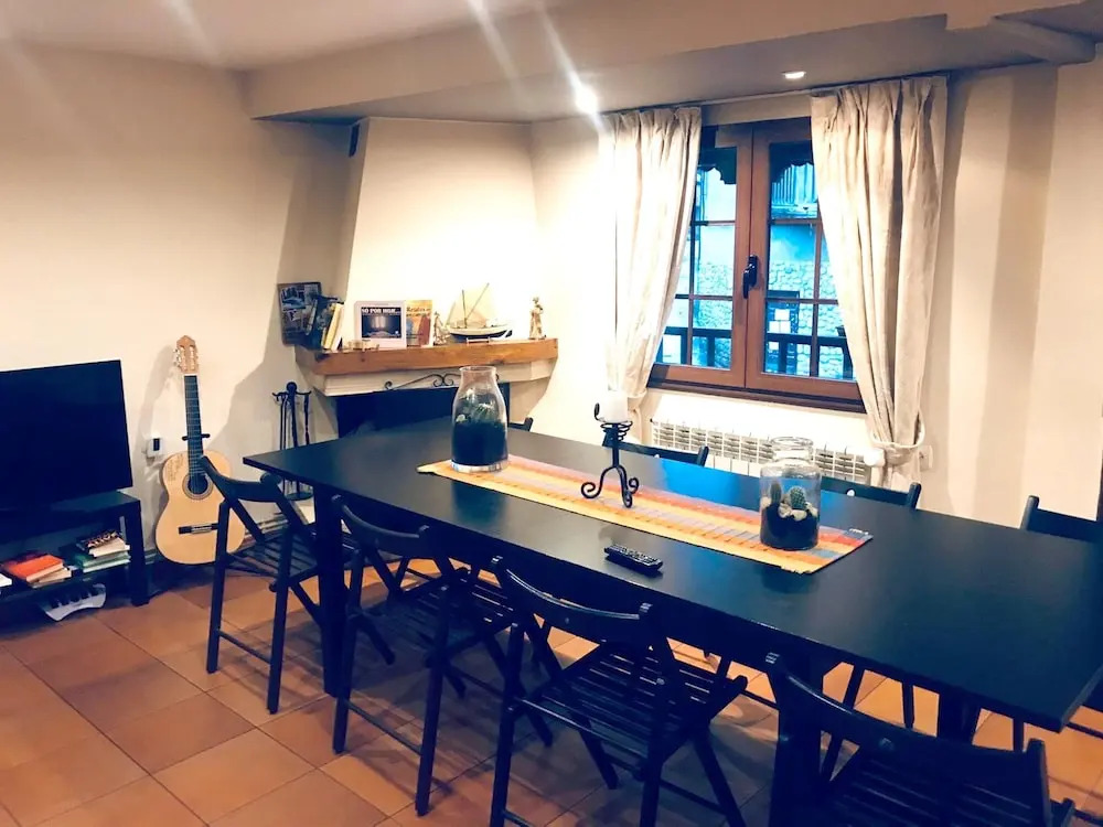 House With 6 Bedrooms in Molinaseca, With Wonderful Mountain View and Wifi