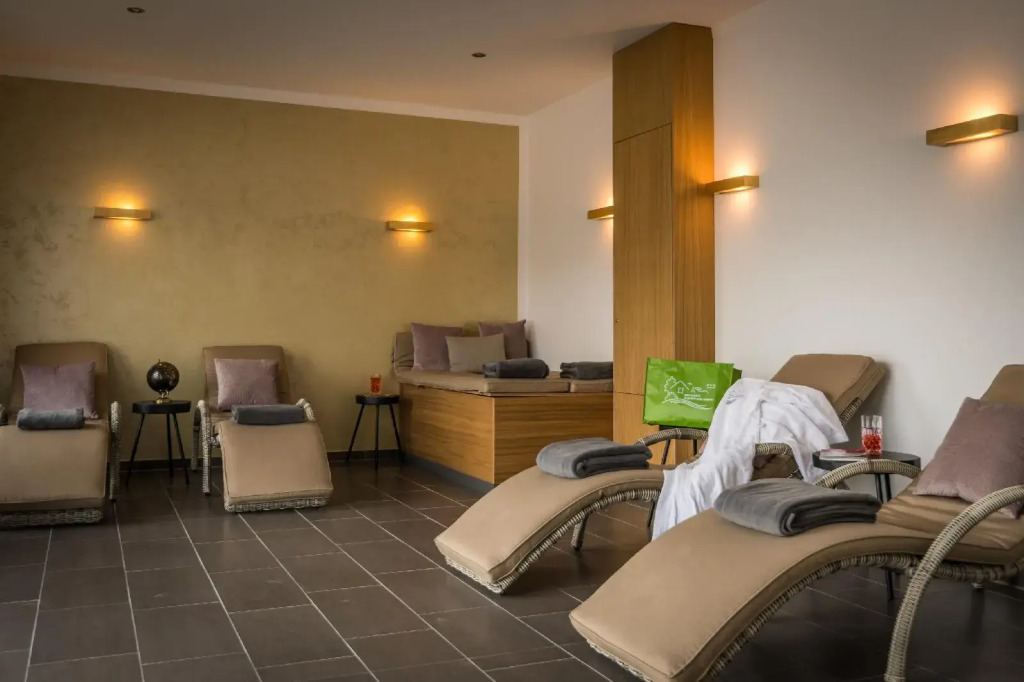 Waldhotel zum Bergsee Damme