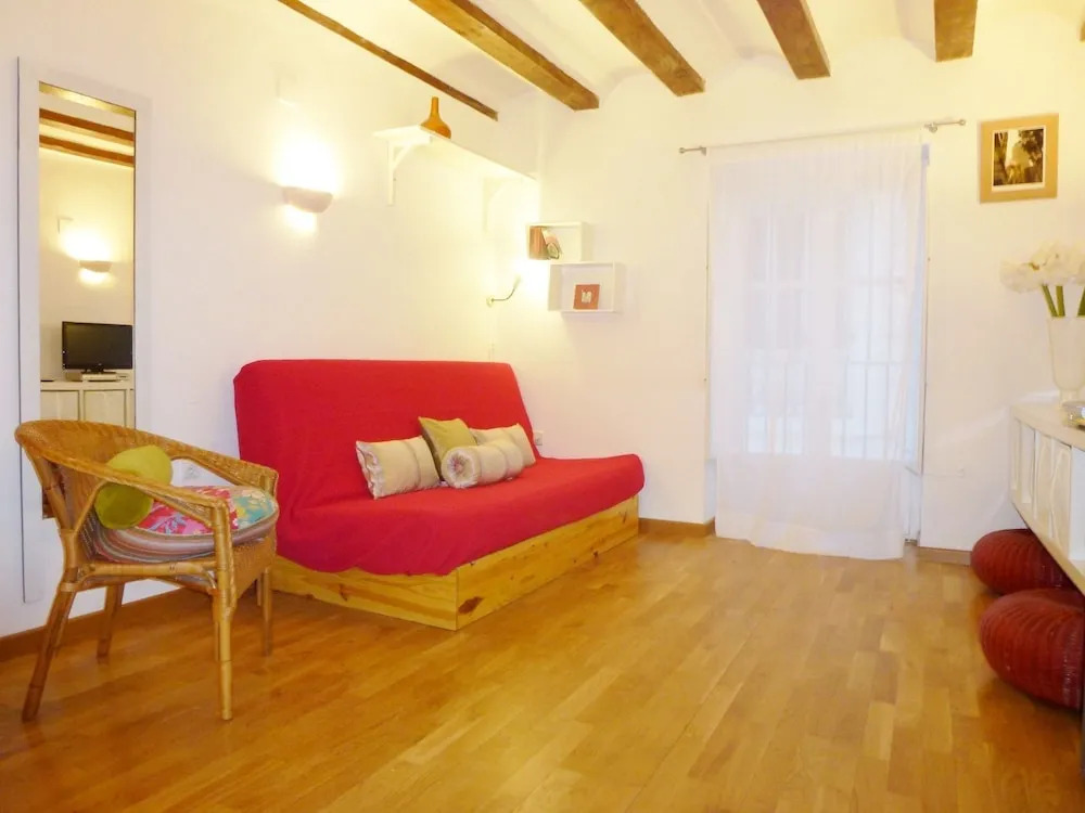 SingularStays Almudin
