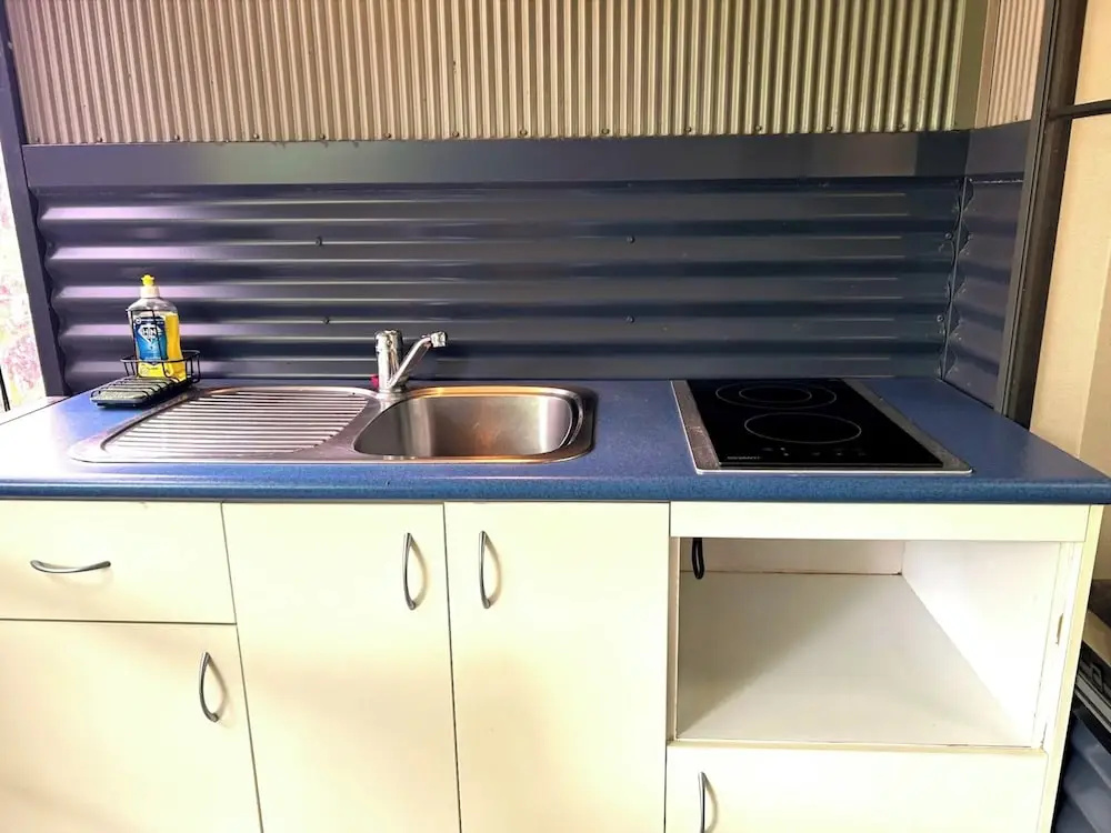 Tropical Hibiscus Caravan Park