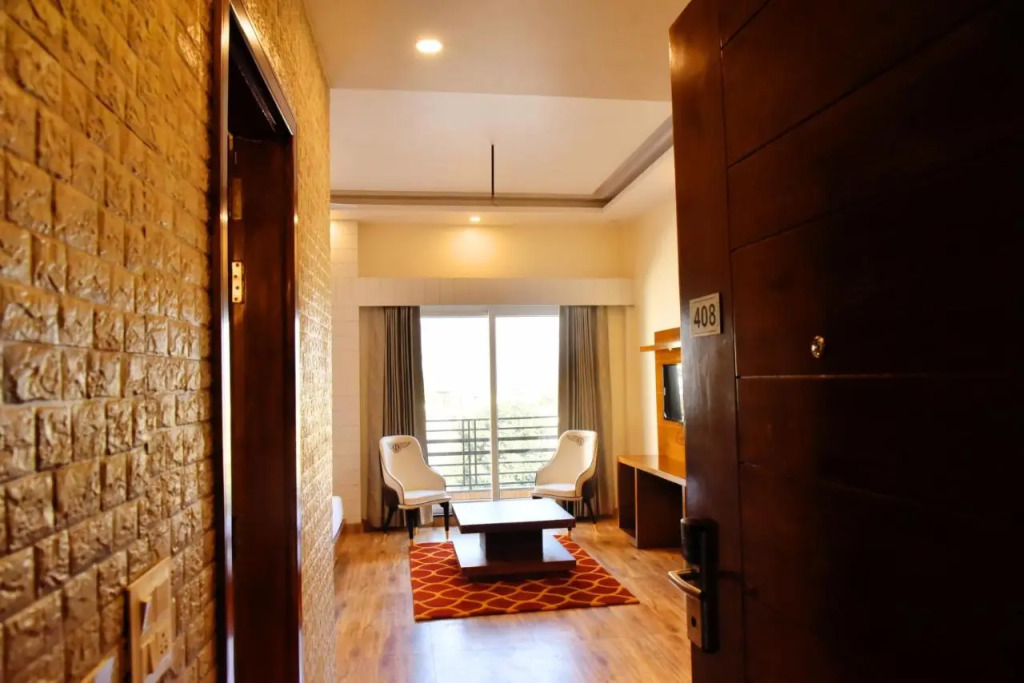 Hotel Divine Lakshmi Ganga