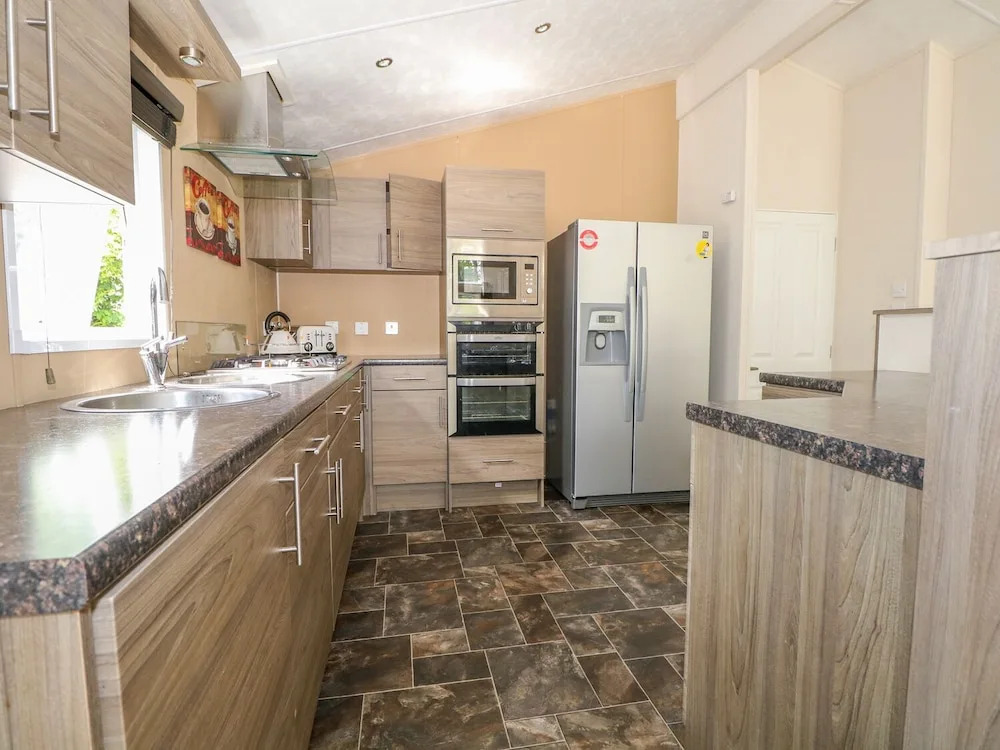 Squirrel Lodge Hazel 6