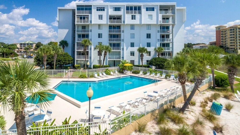 Dolphin Point