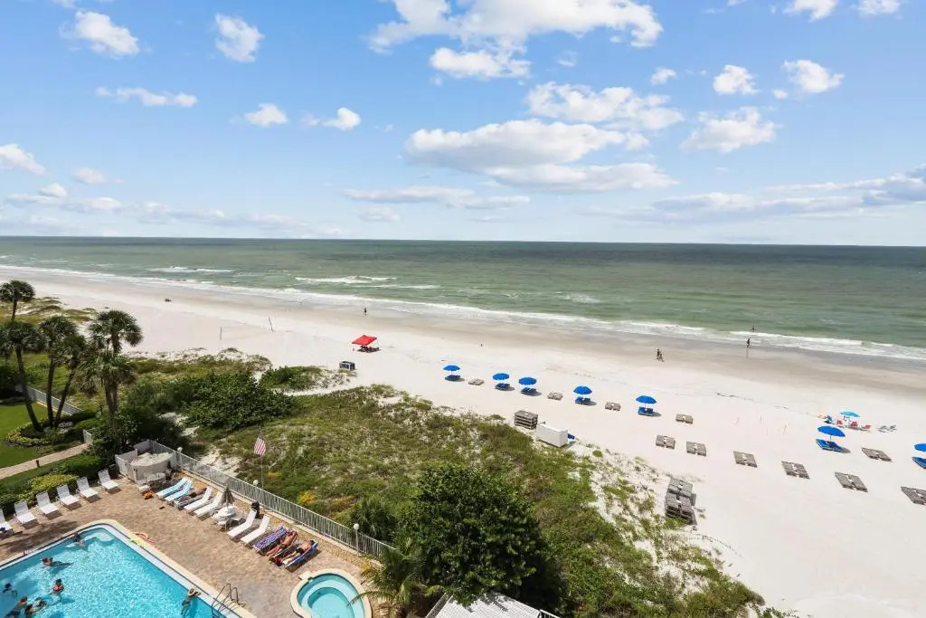 SandCastle 2703 Amazing beach front, Spacious, Updated!
