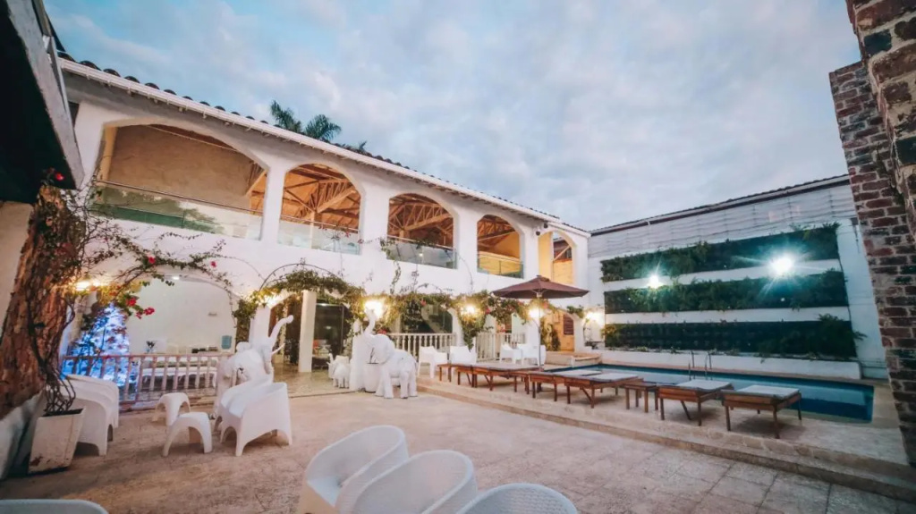 Ángel de Santa Fe by Bernalo Hotels