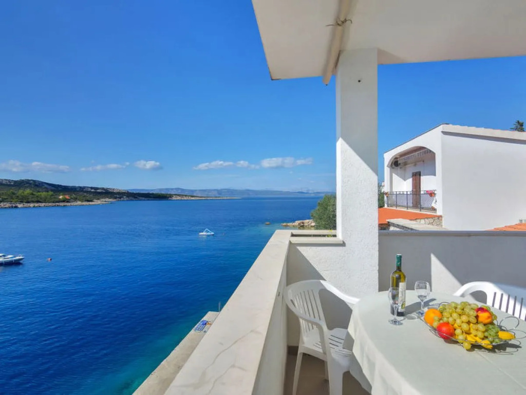 Apartment Cico Hvar/Pokrivenik 7177