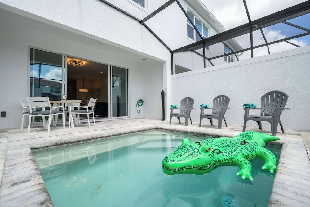 Modern 3Bd Screened Pool at Serenity Resort 17322