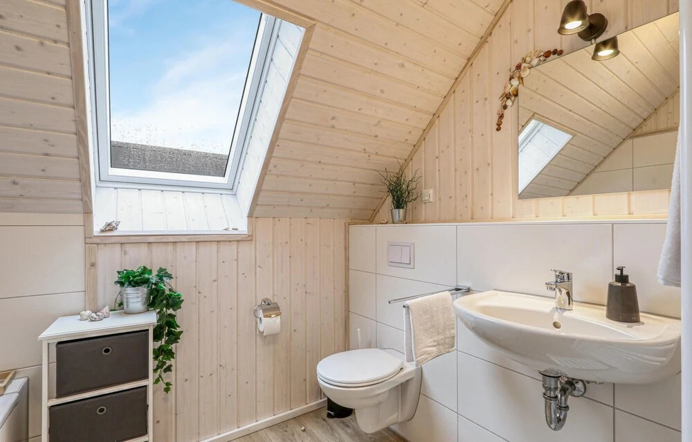 Gorgeous Home In Ostseeresort Olpenitz With Sauna