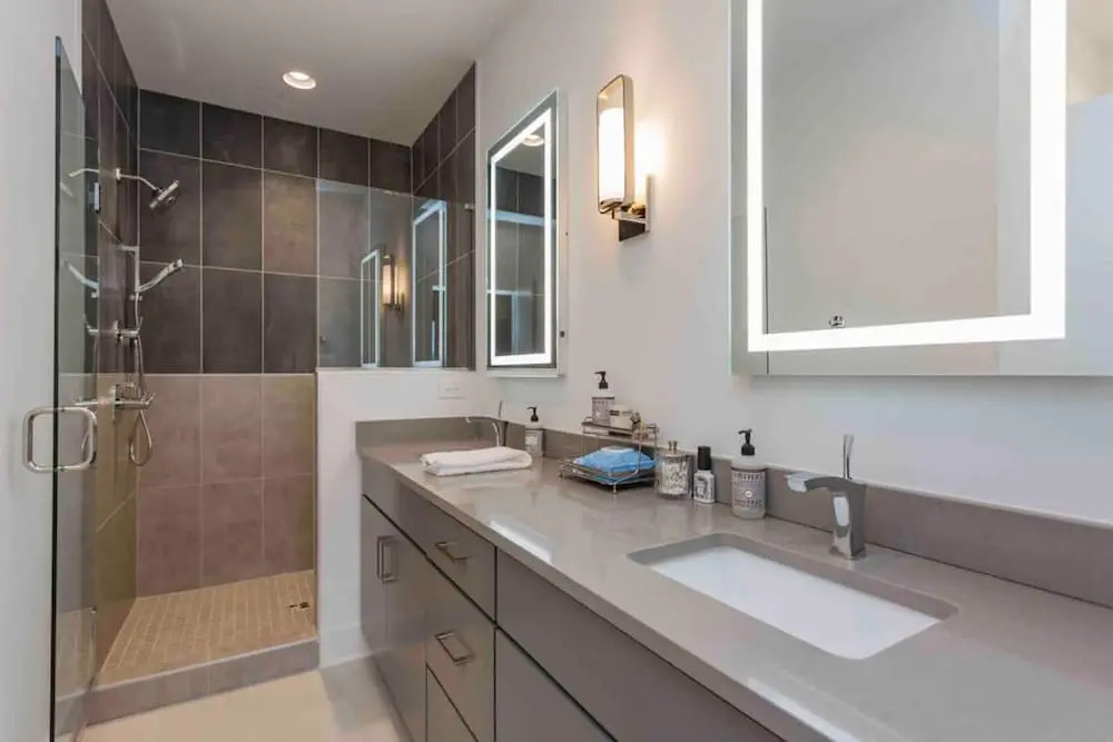 Wild Horse by Avantstay Gorgeous Nashville Townhouse w/ Rooftop Patio & Outdoor Kitchen