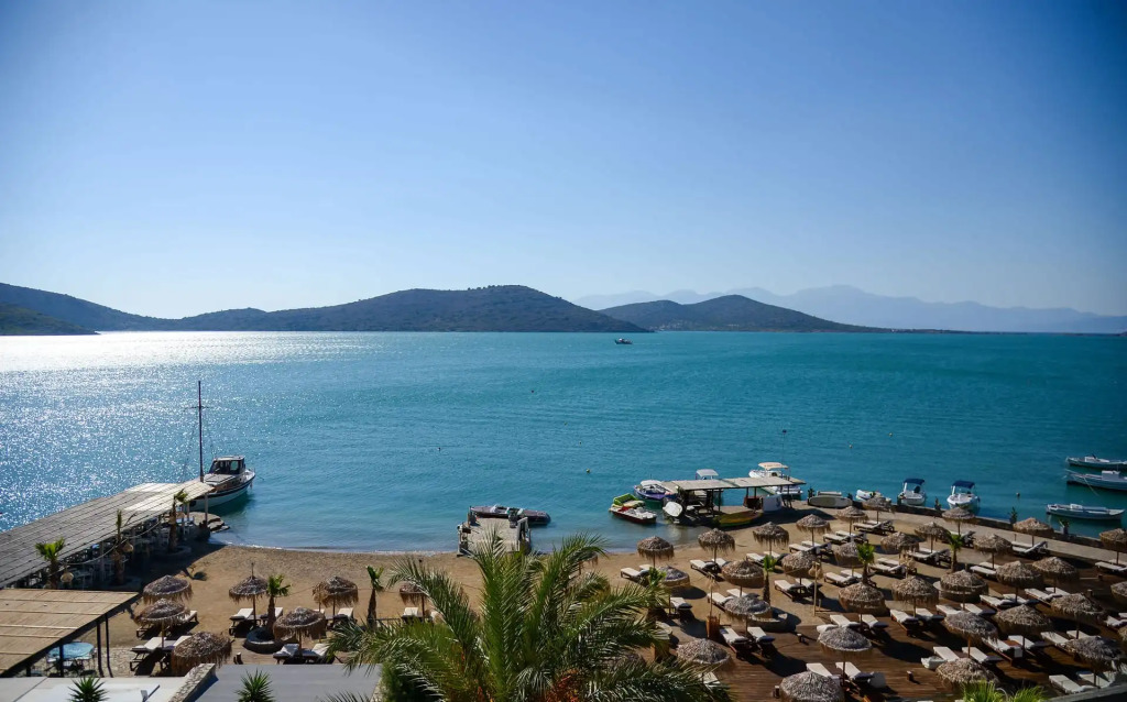 Royal Marmin Bay Boutique & Art Hotel
