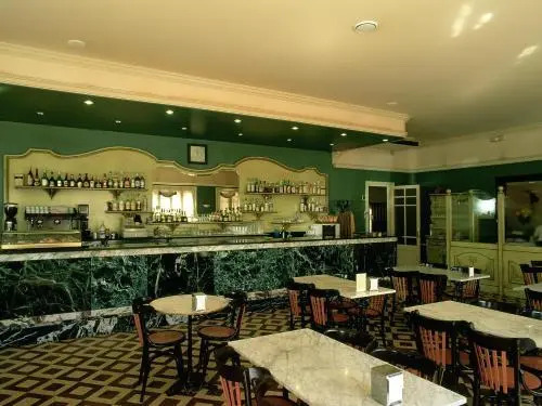 Hotel Robert