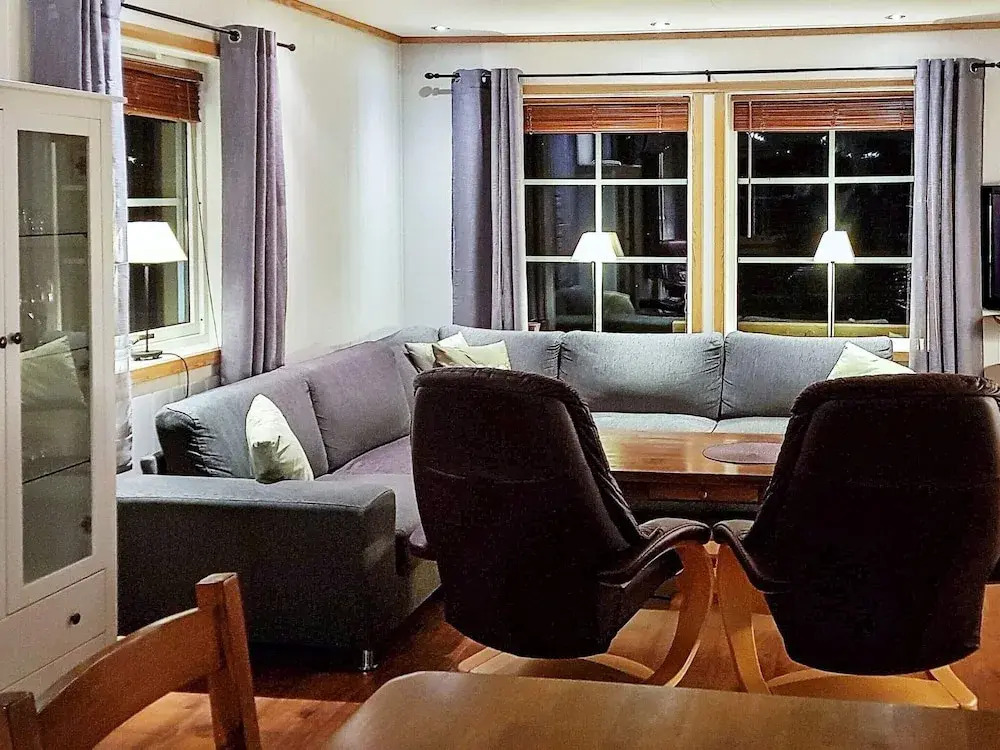 6 person holiday home in Hamnvik