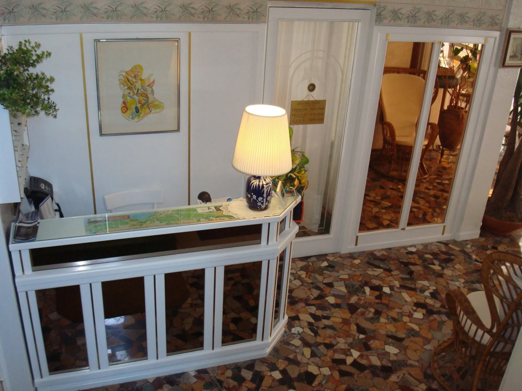 Hotel Marlisa Pier