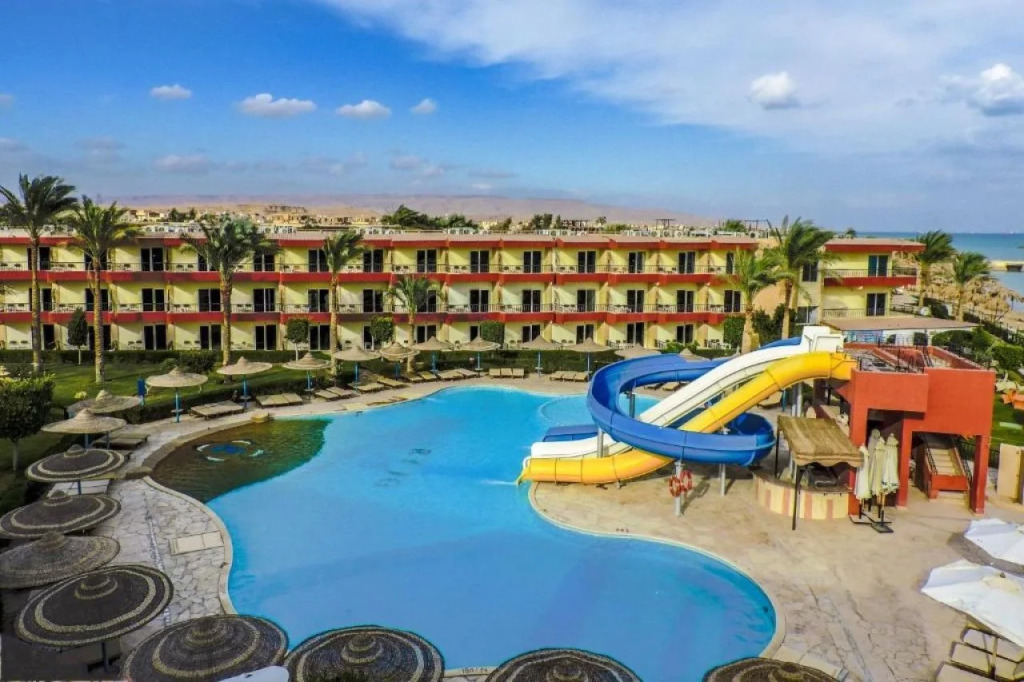 Retal View Resort El Sokhna Aqua Park