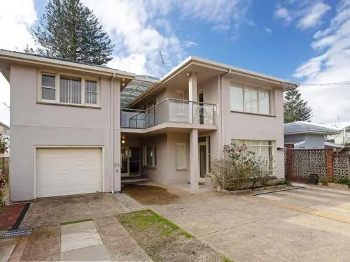 Filoli', 91 Foreshore Drive - Huge Waterfront Home