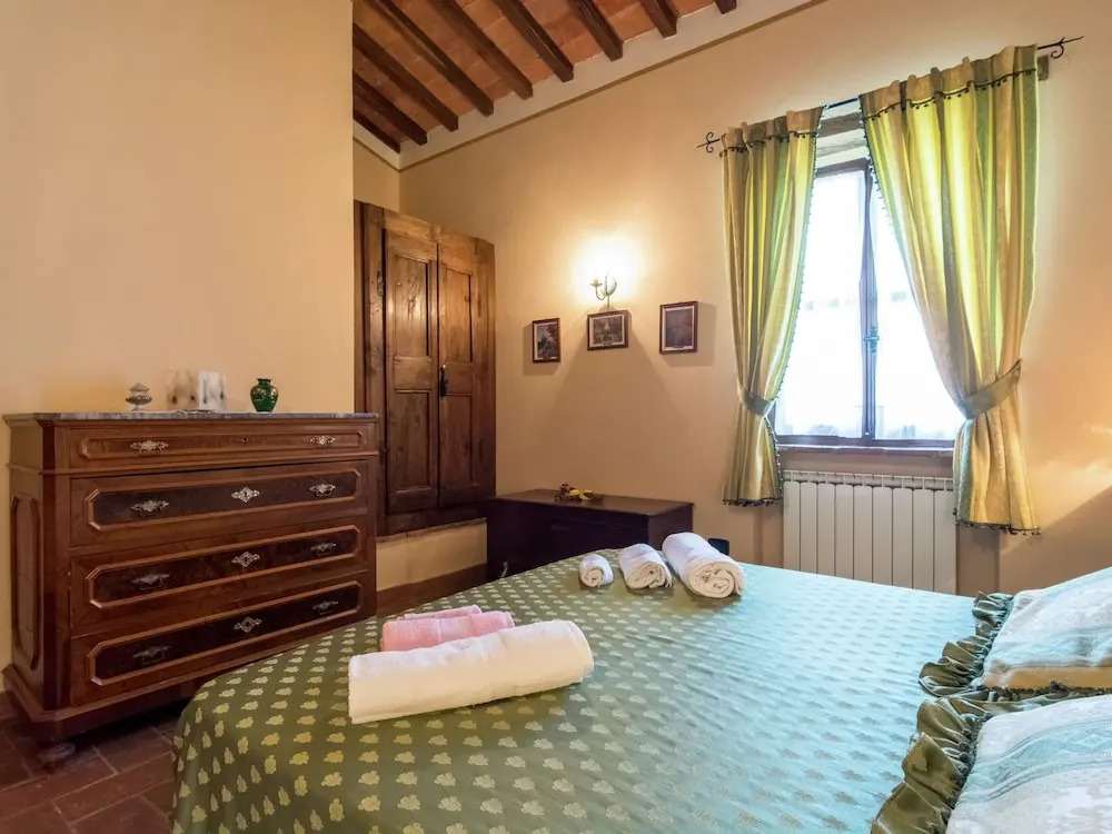 Apartment on farm amidst the Umbrian hills